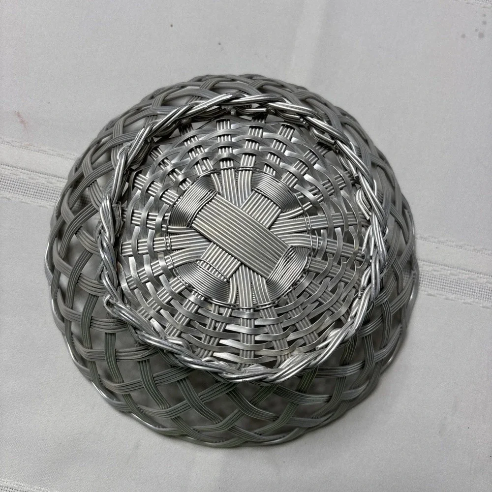 Vtg Aluminum Metal Art Basket Large Woven Bowl Fruits Bread Silver Tone 9.5